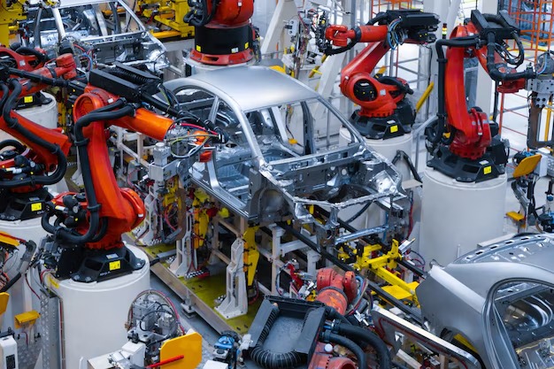 imgi_144_producao-da-linha-de-montagem-do-carro-novo-soldagem-automatizada-do-corpo-do-carro-na-linha-de-producao-o-braco-robotico-n